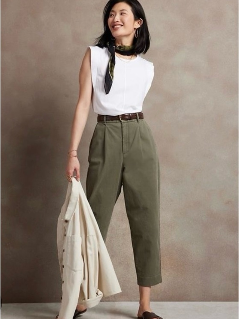 NWOT Banana Republic High Rise Cropped Chinos
